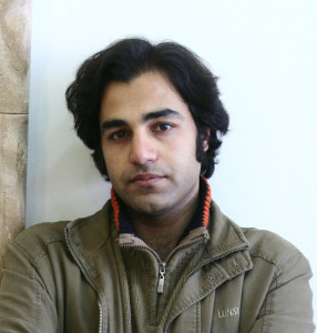 Arash Abbasi آرش عباسی نویسنده و کارگردان تئاتر 