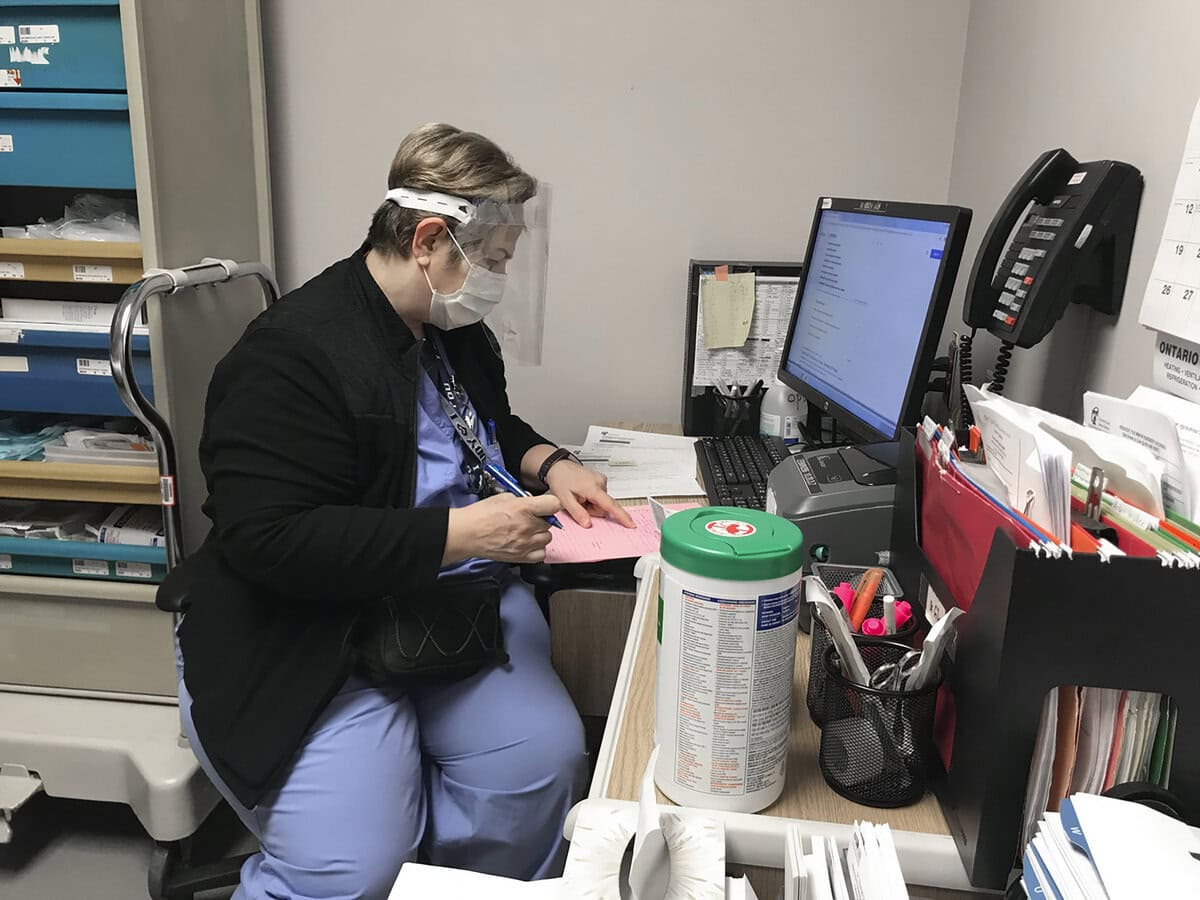 بهناز رهبر در بیمارستان مایکل گرون